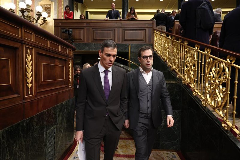 El Gobierno retirará de forma progresiva las rebajas fiscales a los carburantes