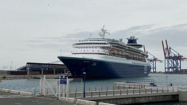 ep el buque sovereign de pullmantur en el puerto de malaga