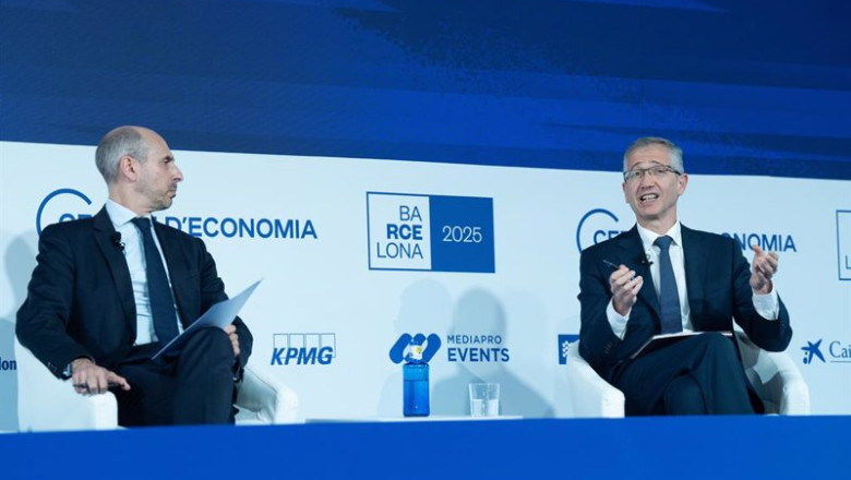 El director gerente del Bank of America Global Research, Francisco Blanch, y el futuro director del Banco de Pagos Internacionales, Pablo Hernández de Cos, en la 40 Reunió Cercle d'Economia. | DAVID ZORRAKINO - EUROPA PRESS ep el director gerente del bank of america global research francisco blanch y el futuro director del
