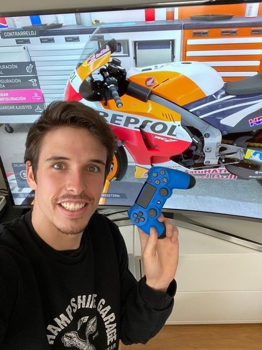 ep el piloto de motogp lex marquez repsol honda en el primer gran premio de esports ep el piloto de motogp lex marquez repsol honda en el primer gran premio de esports