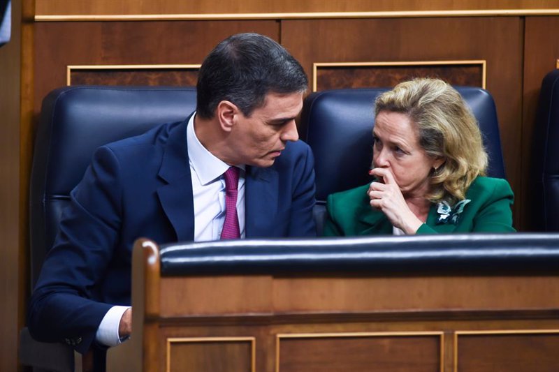 Crisis de Gobierno el viernes: Sánchez dirá quién sustituye a Calviño en Economía