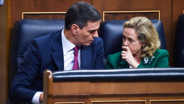 ep el presidente del gobierno pedro sanchez y la vicepresidenta primera y ministra de economia