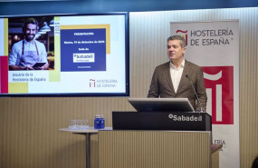 ep el secretario general de la confederacion empresarial de hosteleria de espana emilio gallego