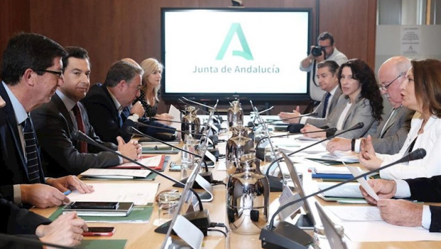 ep foto de archivo de una reunion del comite ejecutivo para el control evaluacion y seguimiento de