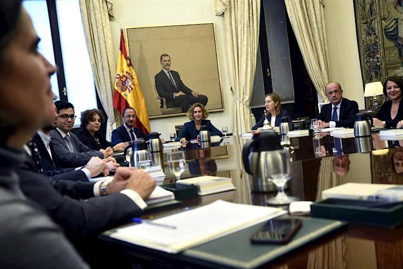 ep la presidenta del congreso meritxell batet preside una reunion de la mesa del camara