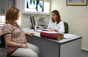 ep mujer embarazada dialogapersonal medico expertoasma