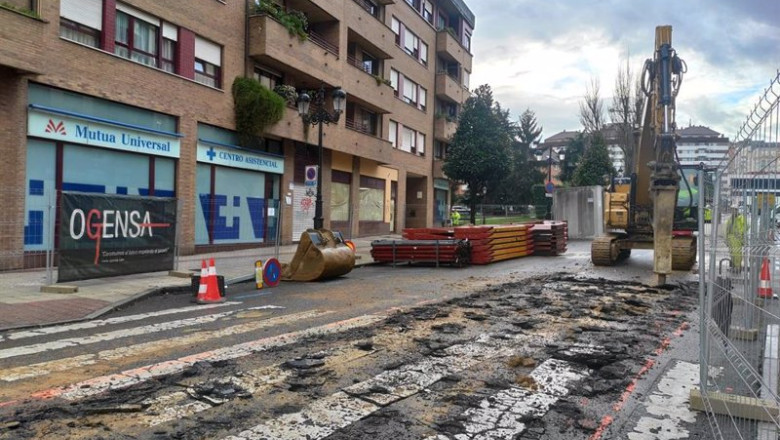 ep obras del colector en la calle francisco fernandez previas a la reordenacion de la glorieta de la ep obras del colector en la calle francisco fernandez previas a la reordenacion de la glorieta de la