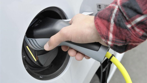 ep recurso de vehiculo electrico recargando volkswagen e-up