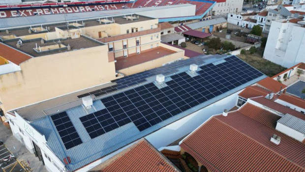 ep visalia opera en 458 barrios solares en espana y gestiona uno de cada cuatro mw instalados