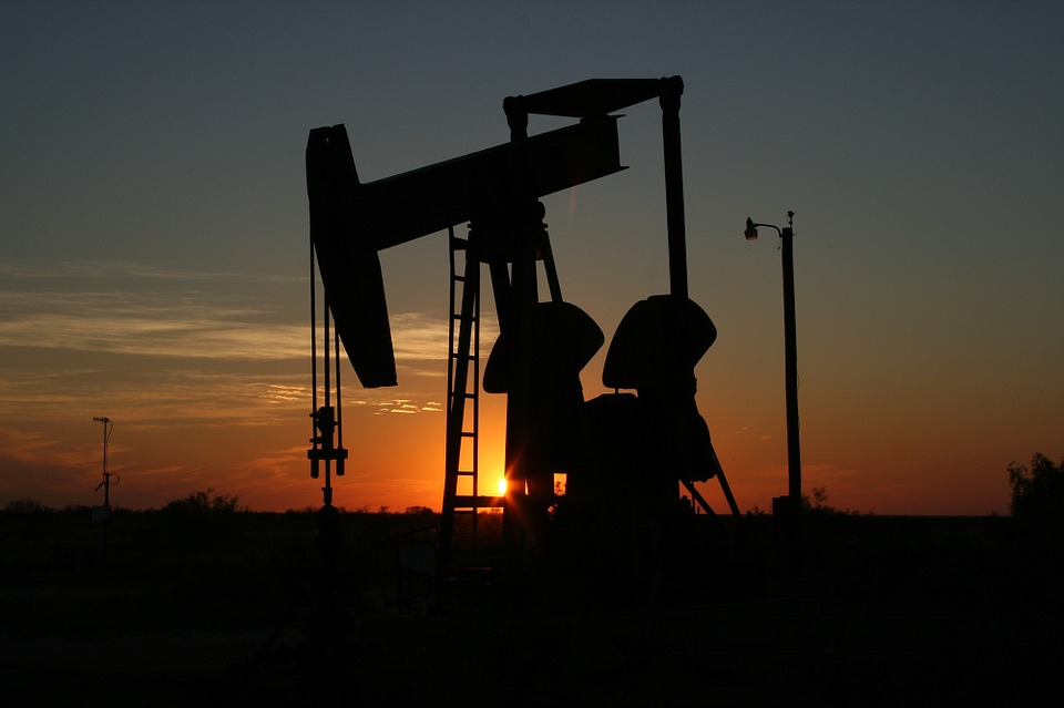 Laura Upshaw/Pixabay bomba-extraccion-petroleo-monahans-texas-eeuu