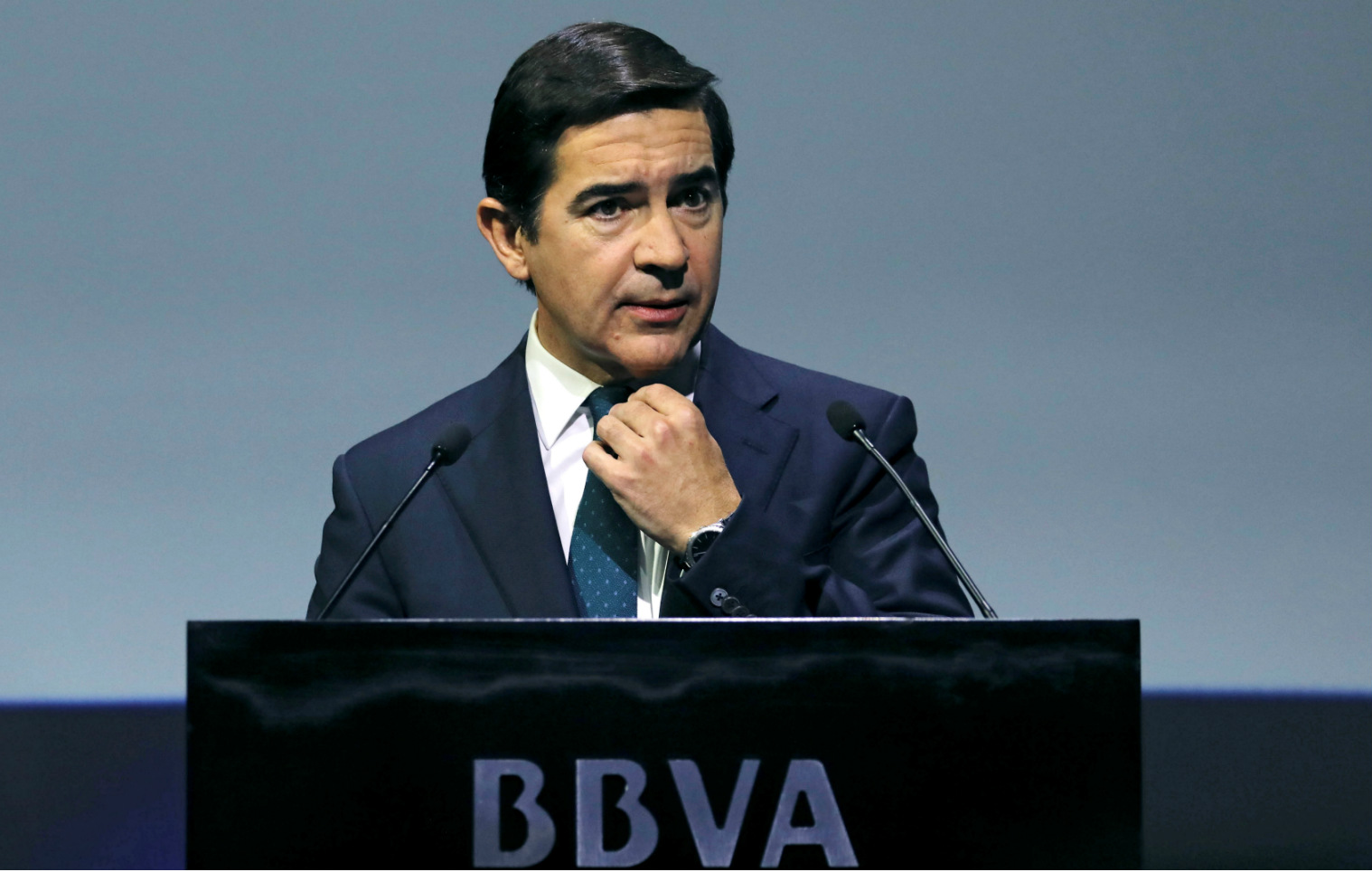 Reuters carlostorres