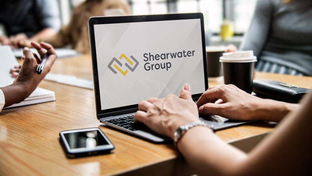 dl shearwater group plc swg tecnología software de tecnología y servicios informáticos software objetivo logotipo 20230825 0901