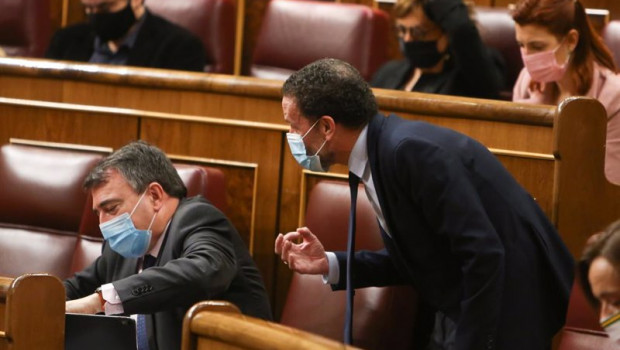 ep archivo   el portavoz parlamentario del pnv aitor esteban i y el portavoz de ciudadanos cs