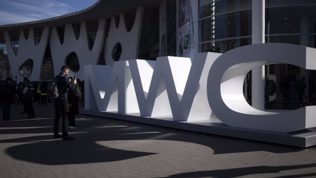 ep archivo   letras del mwc en el recinto gran via de fira de barcelona en lhospitalet de llobregat