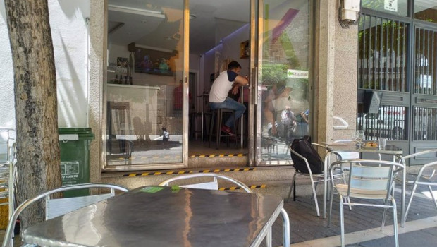 ep bar de merida con la terraza vacia