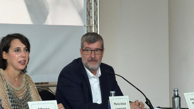 ep el director de stellantis vigo durante la asamblea de ceaga