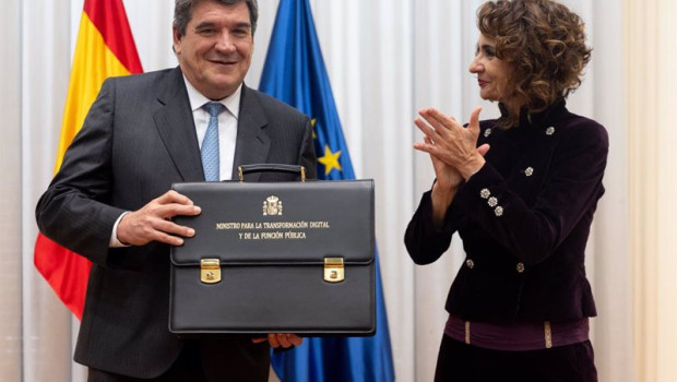 ep el ministro de transformacion digital y funcion publica jose luis escriva y la vicepresidenta
