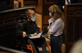 ep el portavoz de unidas podemos en el congreso pablo echenique mantiene una conversacion con la