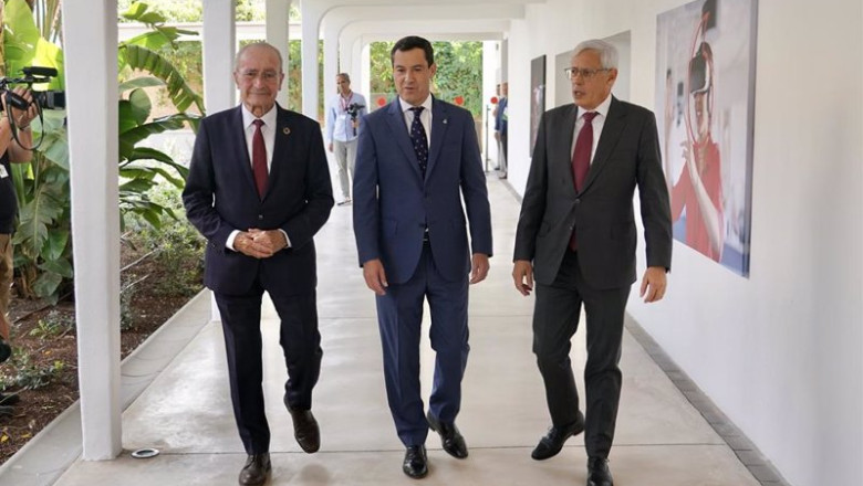 ep el presidente de la junta de andalucia juanma moreno c el ceo de vodafone espana mario vaz d y el ep el presidente de la junta de andalucia juanma moreno c el ceo de vodafone espana mario vaz d y el