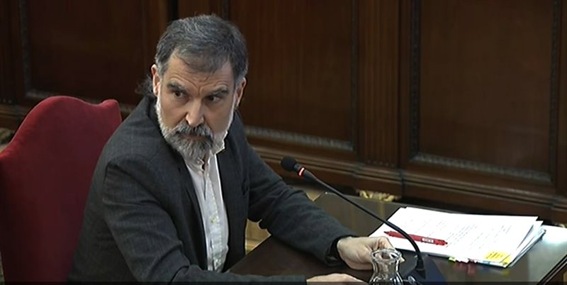 El presidente de Òmnium Cultural, Jordi Cuixart, durante su interrogatorio, en la séptima jornada del juicio del Porcés en el Tribunal Supremo. | SEÑAL DE TV DEL TRIBUNAL SUPREMO - Archivo ep el presidente de mnium cultural jordi cuixart durante su interrogatorio en la septima jornada del