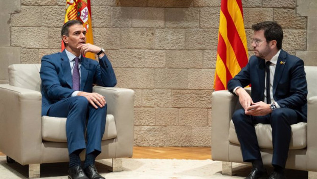 ep el presidente del gobierno pedro sanchez i y el president de la generalitat de catalunya pere