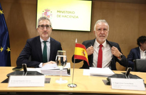 ep i d el ministro de hacienda arcadi espana y el ministro de politica territorial y memoria