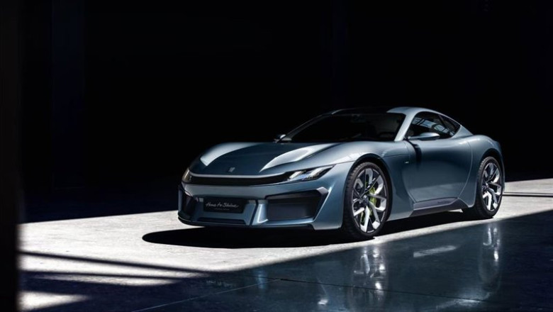 ep lynk co presenta su primer concept car gt time to shine en el salon del automovil de pekin
