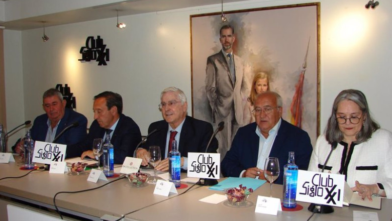 ep representantes de asaja upa y coag en el club siglo xxi ep representantes de asaja upa y coag en el club siglo xxi
