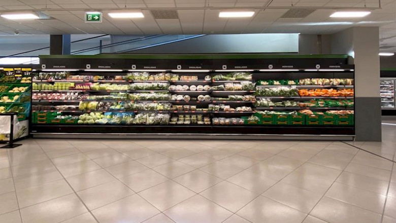 ep seccion de frutas y verduras en un supermercado de madrid