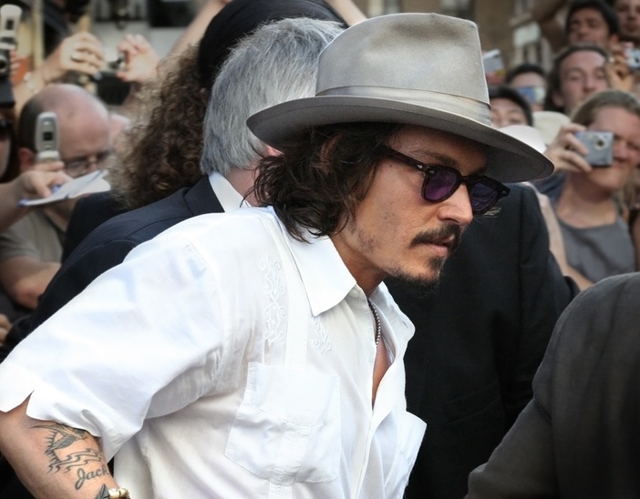 Mickey Rourke y las ex de Johnny Depp niegan que el actor sea violento ...