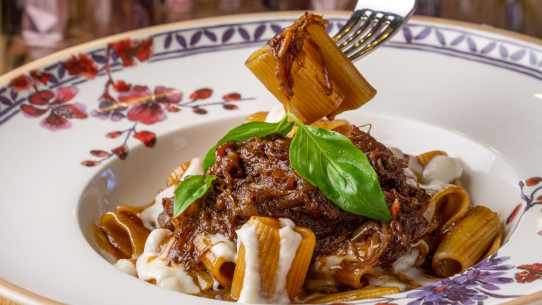 15 rigatoni con rabo de toro giulietta media 