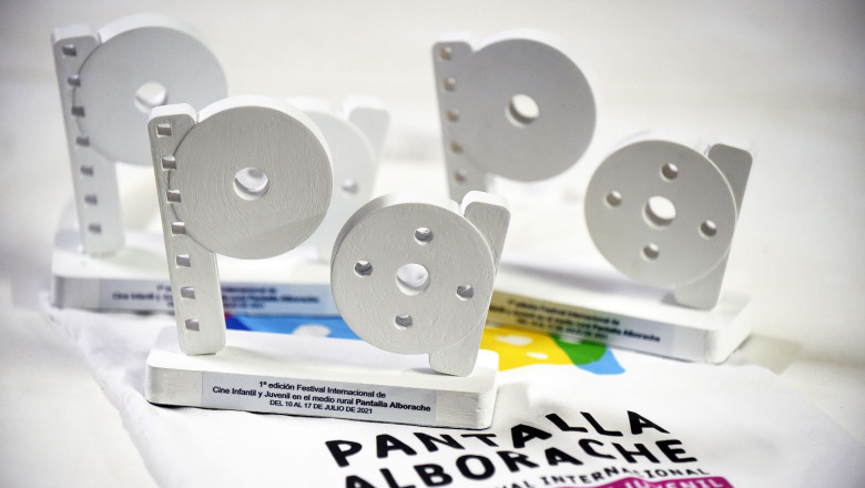 1626685662 2107dgs2353 