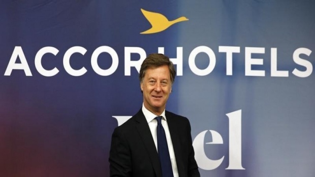 accorhotels-prend-le-controle-d-onefinestay