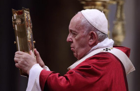 ep 29 june 2019 vatican vatican city pope francis leadscelebration mass on the solemnity of saints peter and paulin stpeters basilica photo evandro inettizuma wiredpa