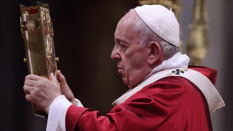 29 June 2019, Vatican, Vatican City: Pope Francis leads a celebration mass on the solemnity of Saints Peter and Paul,in St.Peter's Basilica. Photo: Evandro Inetti/ZUMA Wire/dpa | Evandro Inetti/ZUMA Wire/dpa ep 29 june 2019 vatican vatican city pope francis leadscelebration mass on the solemnity of saints peter and paulin stpeters basilica photo evandro inettizuma wiredpa