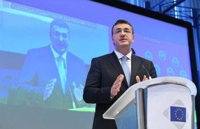 ep archivo   el presidente del comite europeo de las regiones apostolos tzitzikostas interviene en