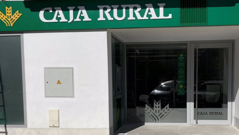ep archivo   fachada de la oficina de la caja rural en palos de la frontera