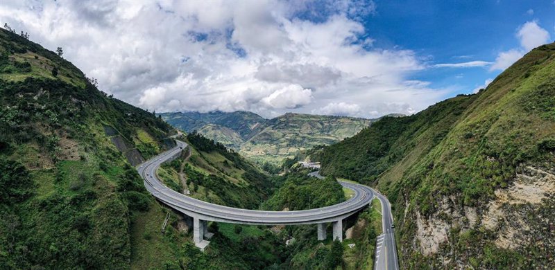 Sabadell ve positiva la posible venta parcial de las autopistas de Sacyr en Colombia