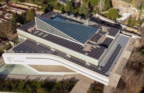 ep azotea del edificio de telefonica en aravaca madrid con 598 paneles solares