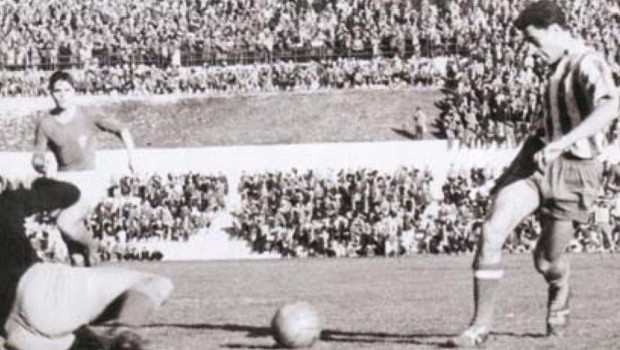 ep el exjugador del atletico de madrid joaquin peiro en una imagen en el estadio metropolitano de