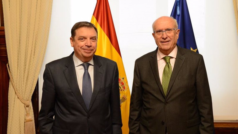 ep el ministro de agricultura pesca y alimentacion luis planas y el comisionado especial para el ep el ministro de agricultura pesca y alimentacion luis planas y el comisionado especial para el