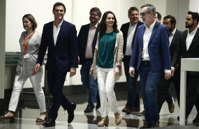 ep el presidente de ciudadanos albert rivera junto a jose manuel villegas y otros dirigentes del