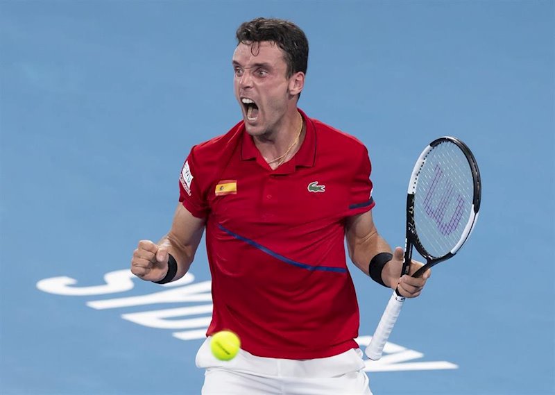 ep el tenista espanol roberto bautista celebra su victoria en la atp cup