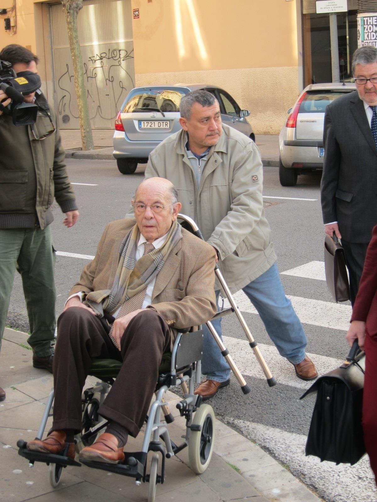 Fèlix Millet, en silla de ruedas, a su llegada al juicio | EUROPA PRESS ep flix millet en sillaruedas allegadajuicio