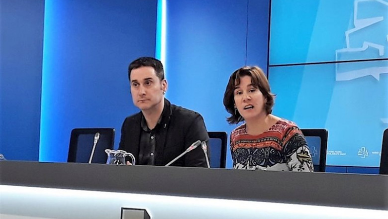 Iker Casanova y Leire Pinedo, de EH Bildu, en rueda de prensa. | EUROPA PRESS - Archivo ep iker casanova y leire pinedo de eh bildu en rueda de prensa