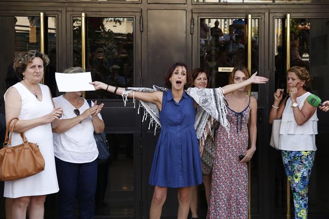 Juana Rivas, a su salida de los juzgados de Granada esta semana | EUROPA PRESS ep juana rivas asalidalos juzgadosgranadasemana