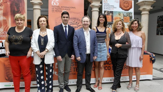 ep la compania teatral canaria antigona formadaartistasdiscapacidad visual participafestivalmerida