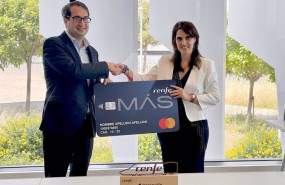 ep la directora general de renfe viajeros sonia araujo y el director de bbva en espana peio ep la directora general de renfe viajeros sonia araujo y el director de bbva en espana peio