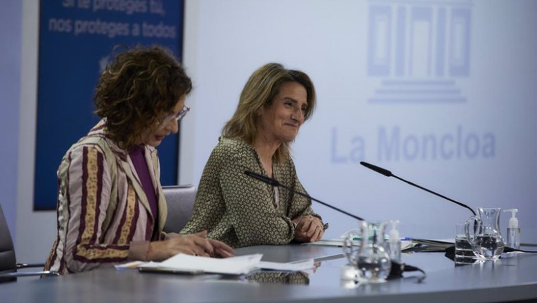 ep la ministra de hacienda y portavoz del gobierno maria jesus montero i y la vicepresidenta cuarta