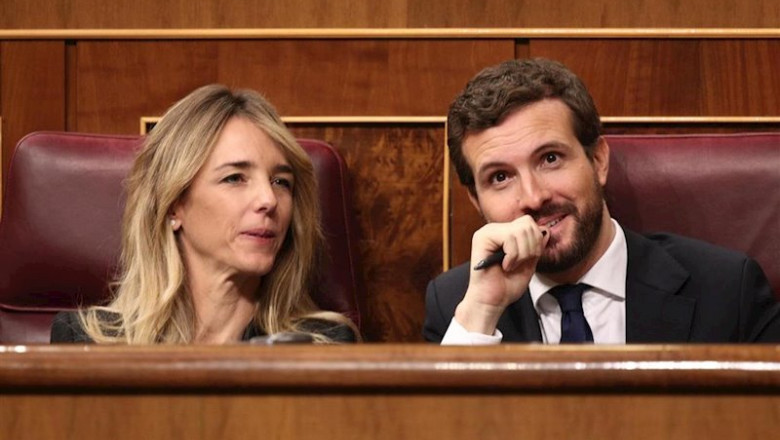 La portavoz del PP en el Congreso de los Diputados, Cayetana Álvarez de Toledo y el presidente del Partido Popular, Pablo Casado, en sus escaños en el Congreso de los Diputados durante la primera sesión del debate de investidura del candidato socialista a | Eduardo Parra - Europa Press ep la portavoz del pp en el congreso de los diputados cayetana alvarez de toledo y el presidente del 20200104211203